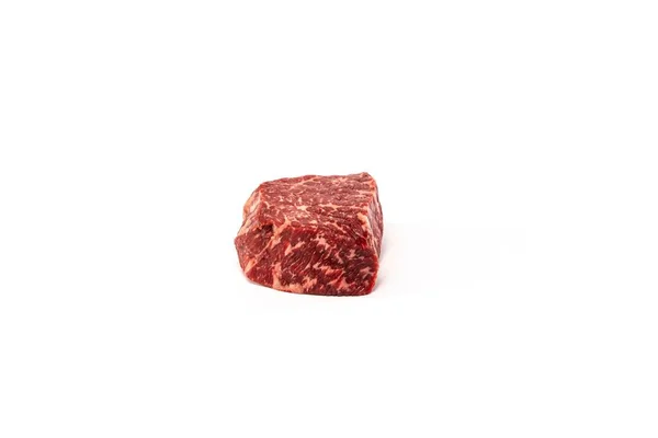 Kawałek Soczystego Czerwonego Mięsa Odizolowanego Białym Tle — Zdjęcie stockowe