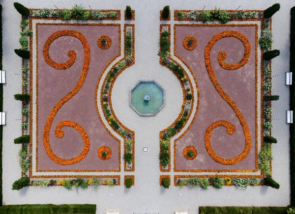 アンホルト城に公園と庭園 — ストック写真