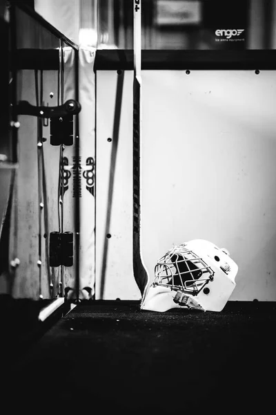 Grayscale Vertical Shot Hockey Helmet Sticks — Stock Photo, Image