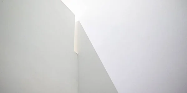 背景や壁紙のための屋内の場所の明るい白のコーナーのインテリアショット — ストック写真