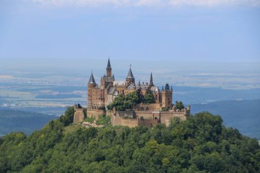 Almanya 'daki Hohenzollern Kalesi' nin havadan görünüşü