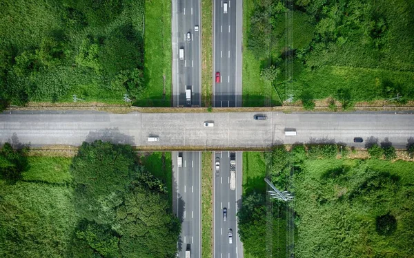 Eine Drohnenaufnahme Der Überführungsbrücke Von Eton Und South Luzon Expressway — Stockfoto