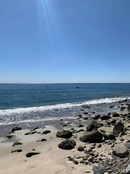 Klippiga Stranden Utanför Pacific Coast Highway — Stockfoto