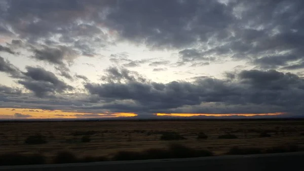 Nuvens Escuras Diante Uma Tempestade Deserto — Fotografia de Stock