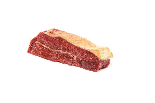 Bit Saftigt Rått Rött Kött Isolerat Vit Bakgrund — Stockfoto