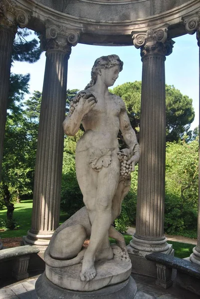 Beautiful View Sculpture Capricho Park Madrid — Stock Photo, Image