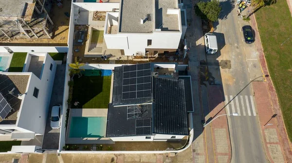 Una Vista Aerea Dei Pannelli Solari Sul Tetto Una Casa — Foto Stock