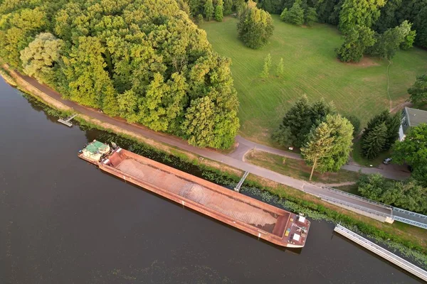 Gran Barco Transporte Río Labe Elba Ciudad Nymburk República Checa — Foto de Stock