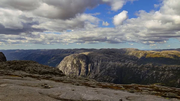 Une Vue Panoramique Des Rochers Verdure Lysefjord Dans Sud Ouest — Photo