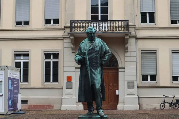 Old Statue Robert Bunsenon Building Heidelberg Germany — Stock Photo, Image