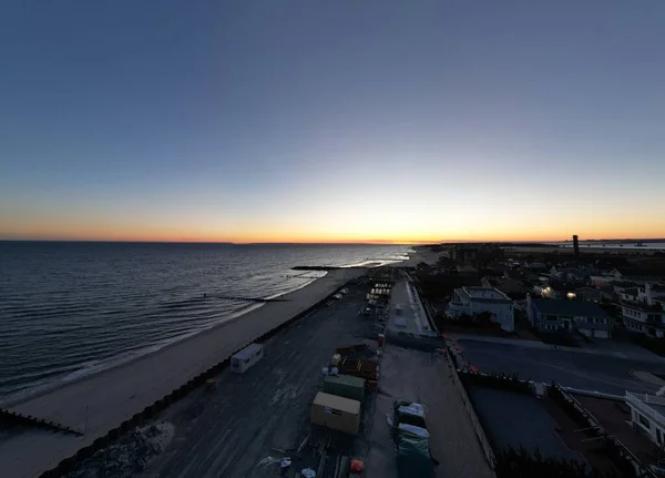 Dron Záběr Pobřeží Pláže Pod Krásnou Oblohou Západu Slunce — Stock fotografie
