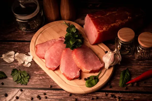 Closeup Delicious Sliced Smoked Meat Wooden Board Next Fresh Organic — Stock Photo, Image