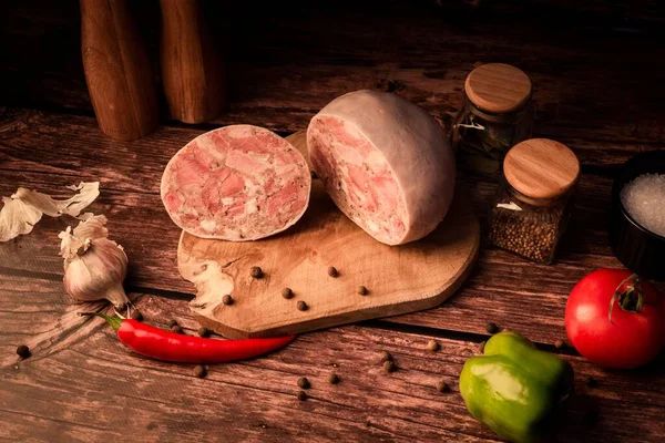 Carne Casera Con Ajo Especias Aromáticas Pimienta Roja Fresca Productos — Foto de Stock