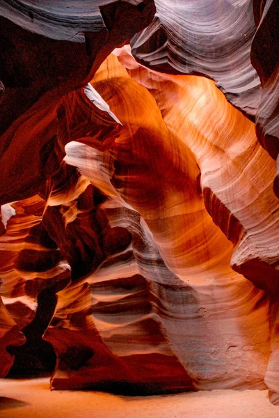 アンテロープキャニオンと素晴らしい光 — ストック写真