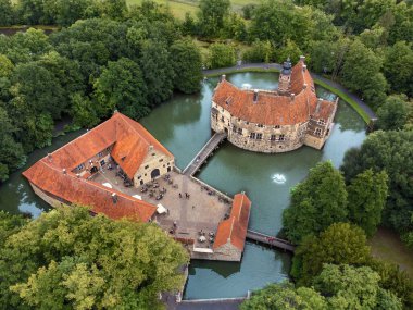 Vischering Castle drohne manzara