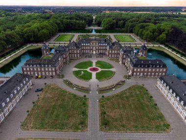 Kale aynı zamanda Vestfalya 'nın Versay' ı olarak da bilinir.