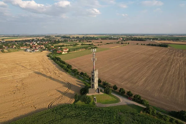捷克共和国Nymburk地区Hruby Jesenik村附近的Romanka Lookout塔 — 图库照片