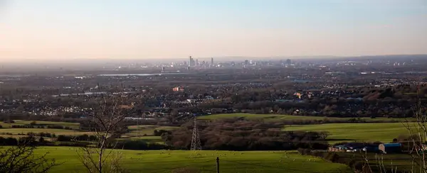 Der Blick Ins Grüne Vor Dem Stadtbild Von Manchester Morgen — Stockfoto