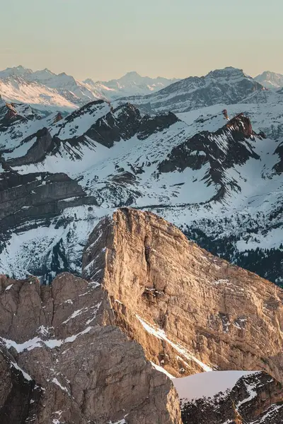 스위스 알프스의 아름다운 눈덮인 — 스톡 사진