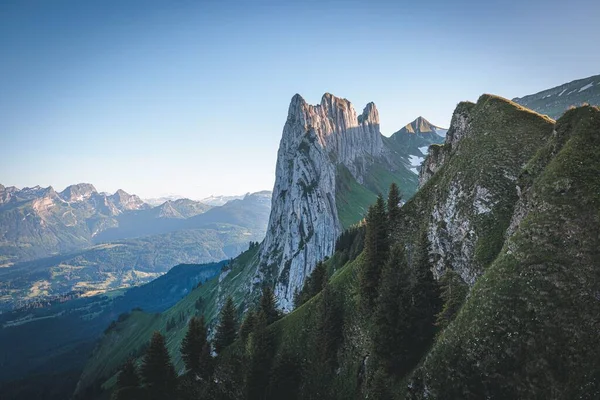 Відомий Саксон Лакке Кройцбергеном Зліва Розленперше Справа Альпштайні Швейцарія — стокове фото
