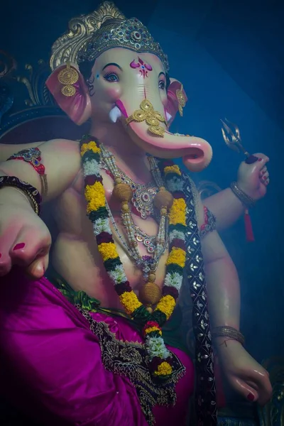 Una Verticale Della Statua Ganesh Mumbai Festival Indiano Buon Auspicio — Foto Stock