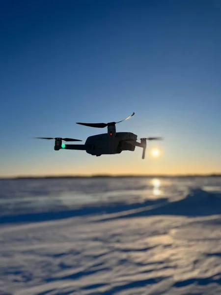 Drone Che Vola Tramonto Inverno Paesaggio Innevato — Foto Stock