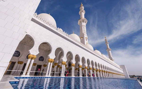 Velká Mešita Sheikha Zayeda Abú Dhabí Spojené Arabské Emiráty — Stock fotografie
