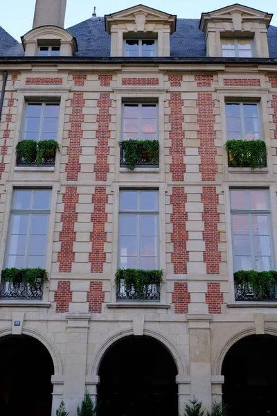 프랑스 파리에서 건물의 — 스톡 사진