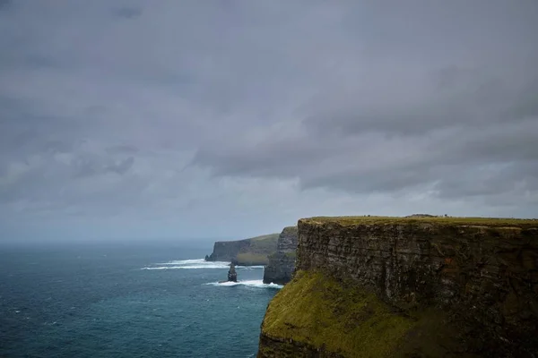 Une Vue Panoramique Sur Les Falaises Feuilles Persistantes Moher Irlande — Photo