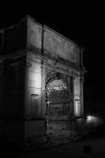 Vecchio Arco Pietra Nella Notte — Foto Stock