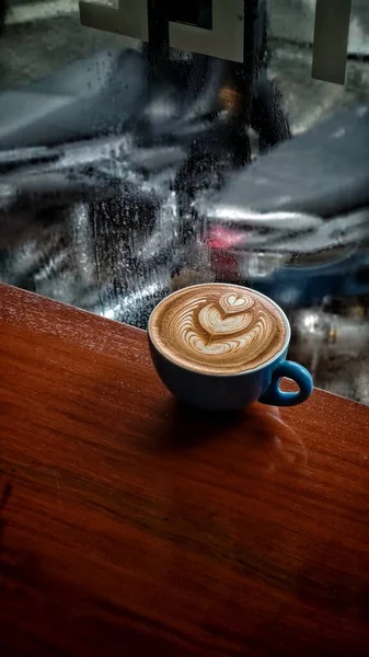 Gros Plan Latte Art Sur Une Table Bois — Photo