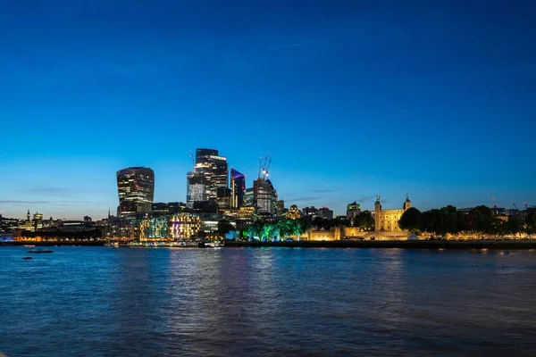 Una Panoramica Dello Skyline Della Città Londra Durante Tramonto — Foto Stock