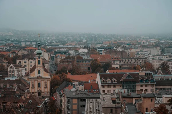 匈牙利布达佩斯美丽的城市景观和建筑物的空中景观 — 图库照片