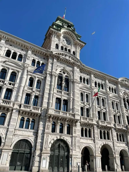 Colpo Verticale Della Facciata Del Municipio Trieste Trieste — Foto Stock
