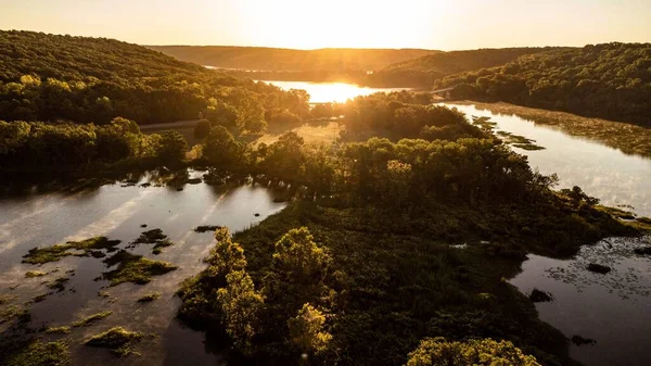 Вид Воздуха Озеро Оклахома Окружении Пышной Зеленой Природы Солнечную Погоду — стоковое фото