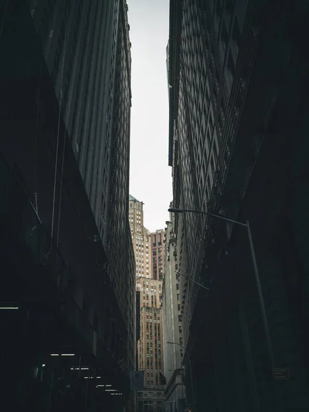 Eine Vertikale Flachbild Aufnahme Hoher Wolkenkratzer New York — Stockfoto
