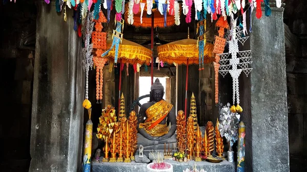 Detailní Záběr Náboženských Buddhistických Dekorací Troskách Budovy Krong Siem Reap — Stock fotografie