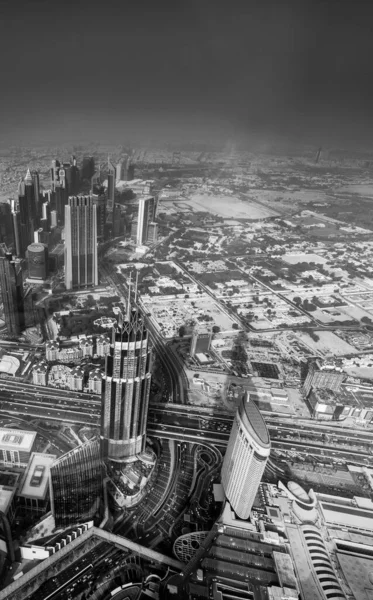 Zdjęcie Krajobrazu Dubaju Skali Szarości Widzianego Burdż Khalifa — Zdjęcie stockowe