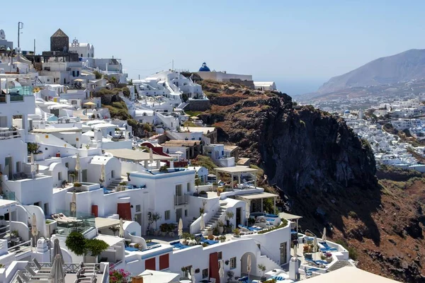 Een Luchtfoto Van Kustplaats Oia Santorini Griekenland Zomer Een Zonnige — Stockfoto