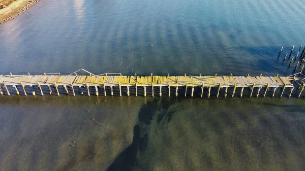 美国加利福尼亚州博德加湾的一个废弃码头 — 图库照片