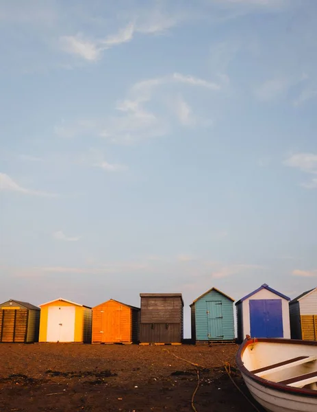Alcune Capanne Spiaggia Alla Luce Del Giorno Sulla Spiaggia Teignmouth — Foto Stock