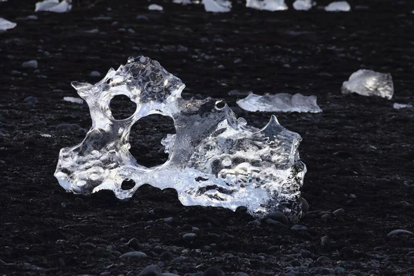 Hielo Transparente Superficie Oscura Diamond Beach Islandia —  Fotos de Stock