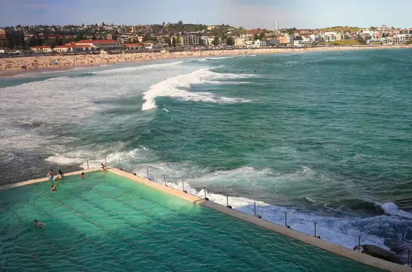 澳大利亚新南威尔士州悉尼邦迪海滩美景 — 图库照片