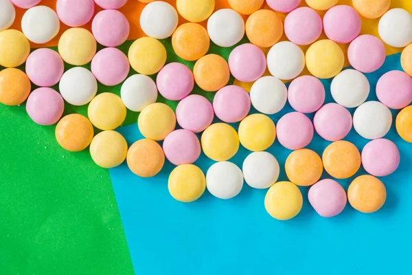 Beau Cercle Bonbons Sur Fond Surface Colorée — Photo