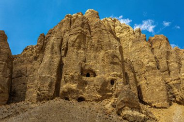 Zanda İlçesi, Ali Bölgesi, Tibet, Çin 'deki antik bir mimari alanın alçak açılı bir görüntüsü.