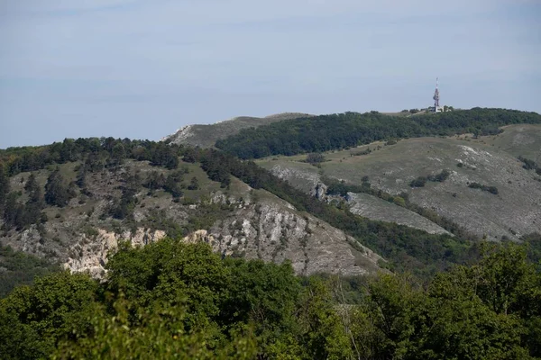 Twee Middeleeuwse Kasteelruïnes Palava Zuid Moravië Tsjechië — Stockfoto