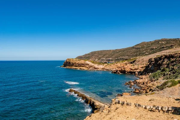 Vacker Havsutsikt Med Klippiga Klippor Vid Kusten Korbous Tunisien — Stockfoto