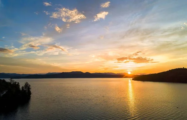 Beautiful Drone View Early Morning Sunrise Lake Jocassee Surrounded Hills — Stock Photo, Image