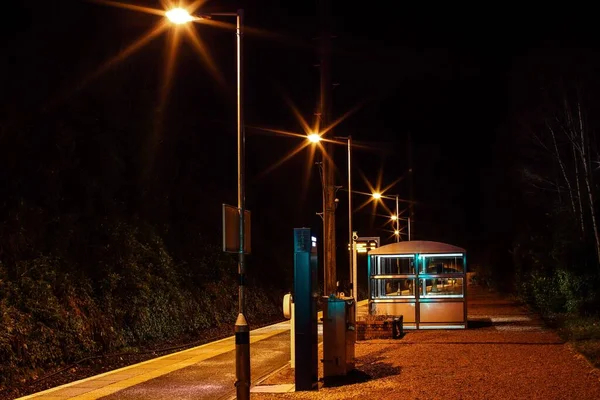 晚上的火车站 — 图库照片