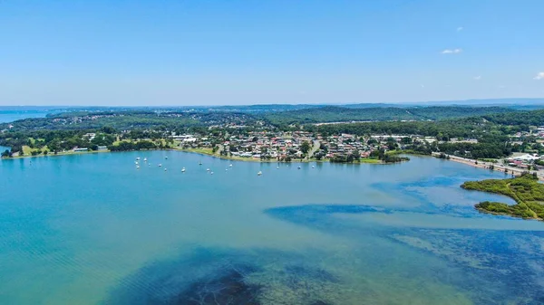 Eine Landschaft Luftaufnahme Des Warners Bay Lake Mit Blauem Himmel — Stockfoto